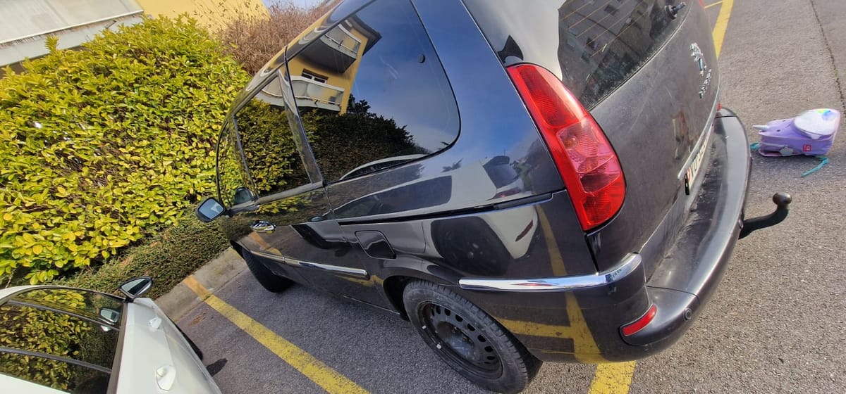 Peugot — Bon état, a vendre d'occasion en Suisse sur Main2Main