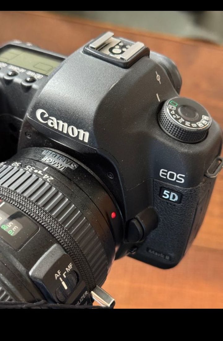 Canon EOS 5D Mark ll  — Bon état, a vendre d'occasion en Suisse sur Main2Main