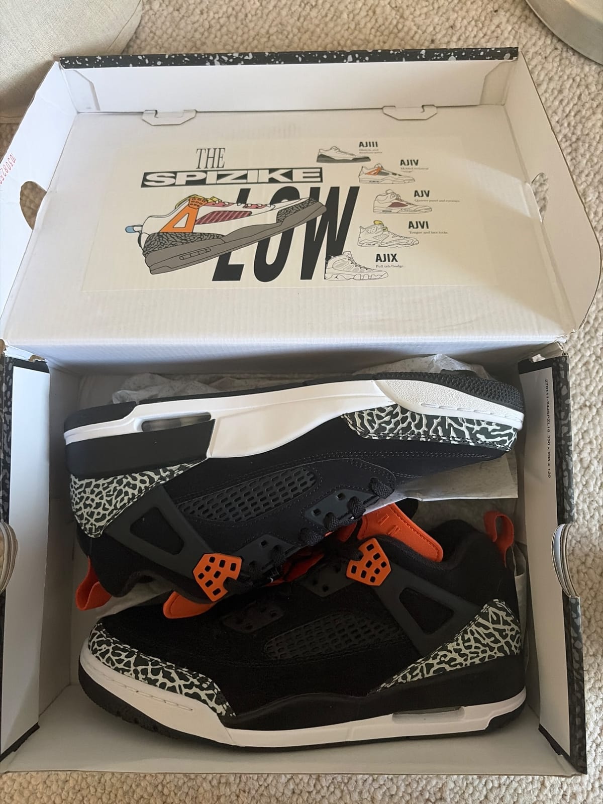 Jordan Spizike Low — Neuf avec étiquette, a vendre d'occasion en Suisse sur Main2Main