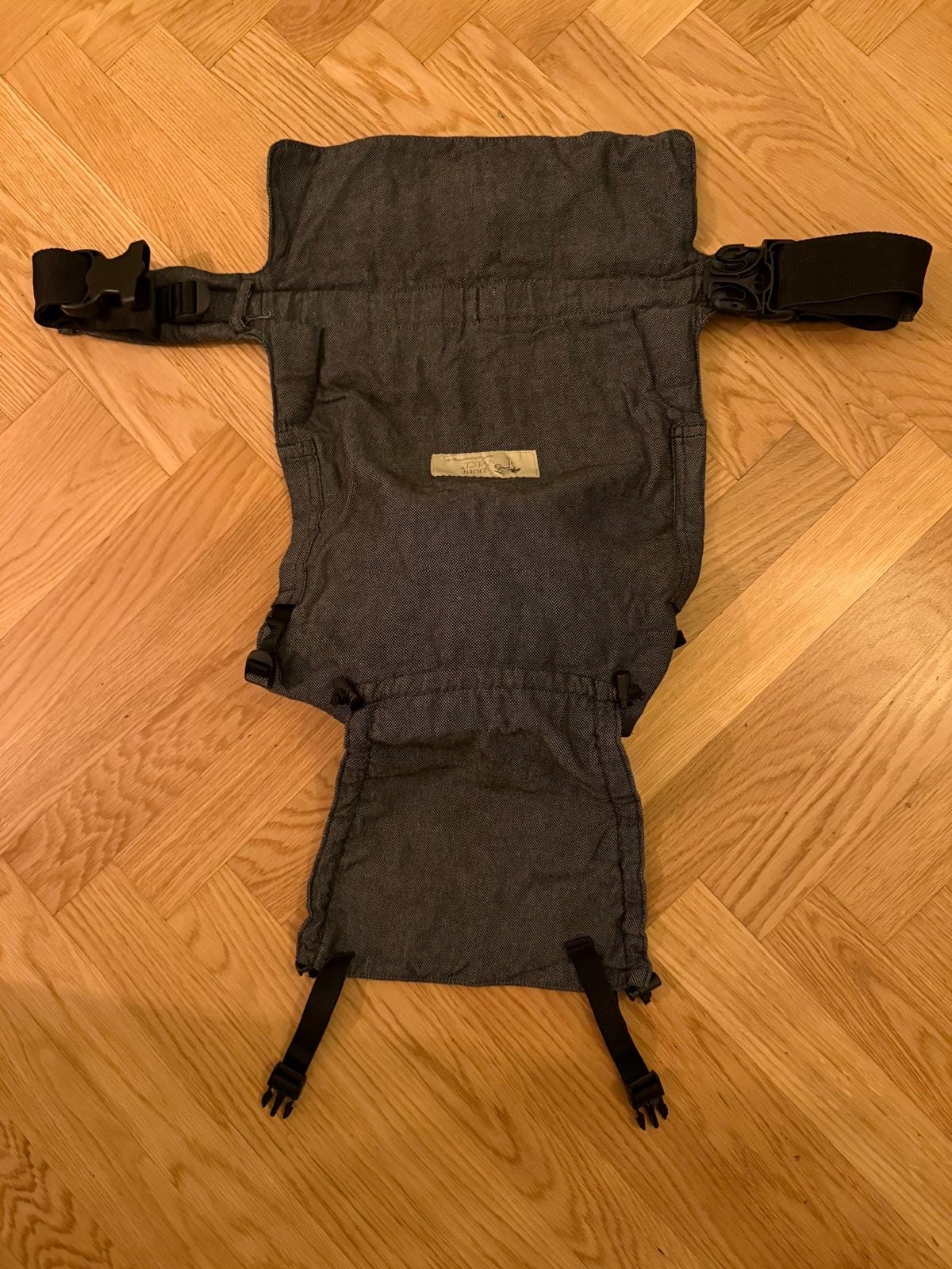 Porte-bébé Storchenwiege BabyCarrier – Noir – Ergonomique — Neuf sans étiquette, a vendre d'occasion en Suisse sur Main2Main